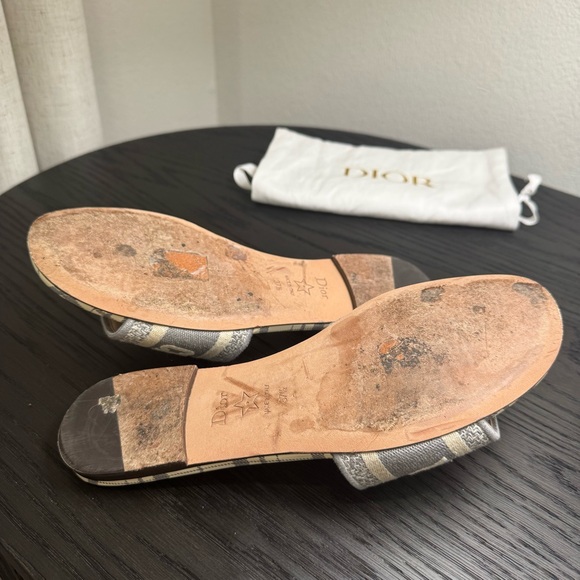 Christian Dior Dway Slide Sandal Embroidered Logo Gray 37.5 - Picture 9 of 9